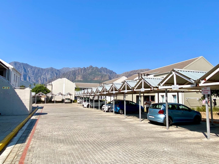 2 Bedroom Property for Sale in Klein Drakenstein Western Cape